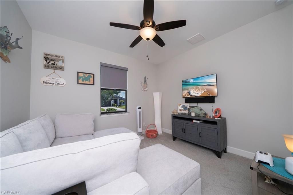 1128 SW 19th Ave, Cape Coral, FL 33991 Photo