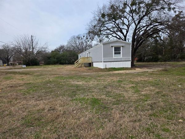 1201 S Patterson Street, Campbell, TX 75422