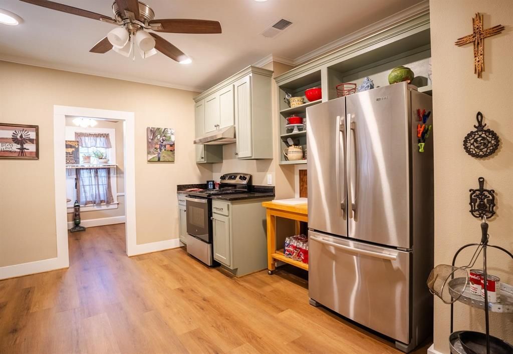 820 E Palestine, Mexia, TX 76667 Main Photo