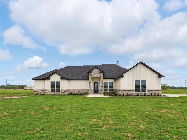 110 SE Private Rd 3178, Corsicana, TX 75109