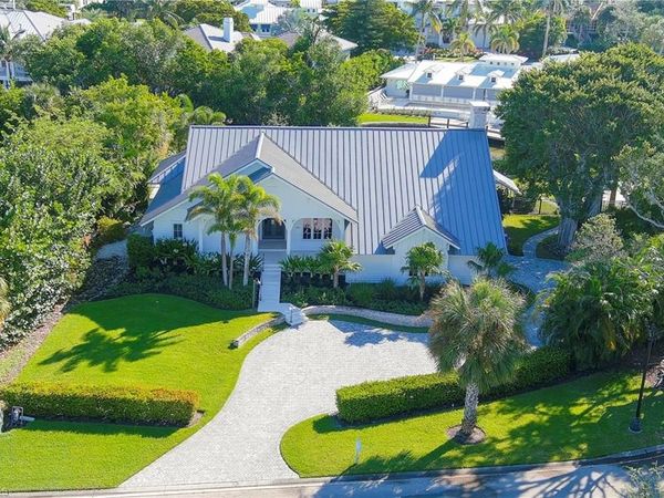 5042 Seahorse AVE, NAPLES, FL 34103