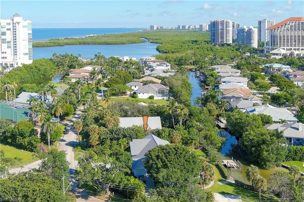 5042 Seahorse Ave, Naples, FL 34103 Photo