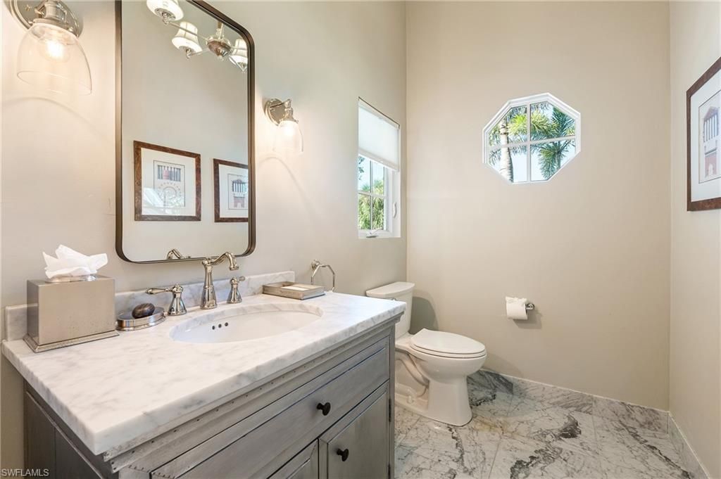 5042 Seahorse Ave, Naples, FL 34103 Photo