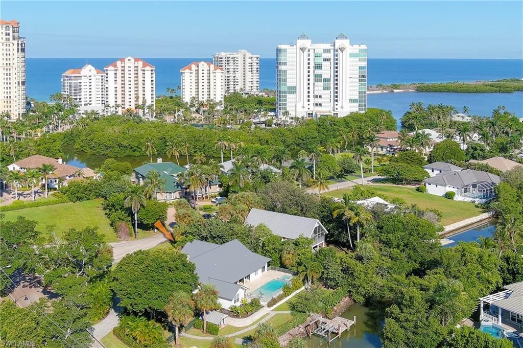 5042 Seahorse Ave, Naples, FL 34103 Photo