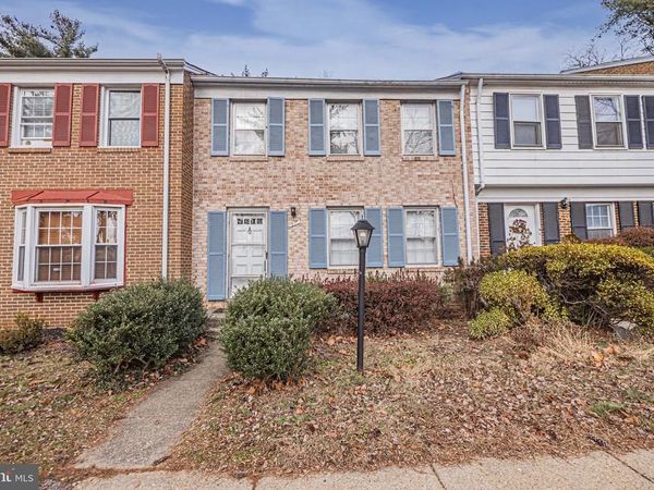 16 INGLESIDE COURT, ROCKVILLE, MD 20850