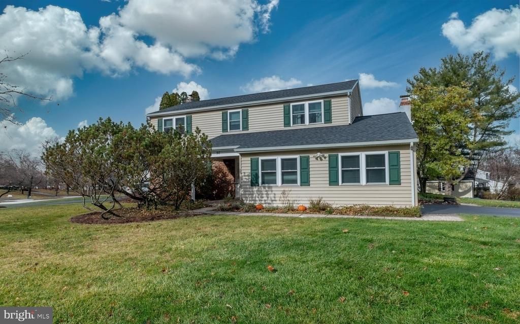 90 Bayberry Lane, Phoenixville, PA 19460 Main Photo