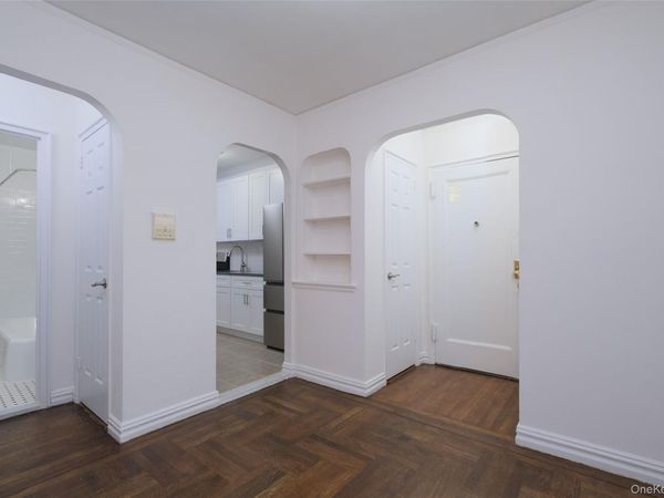 2685 Creston Avenue, Unit 1-M, Bronx, NY 10468