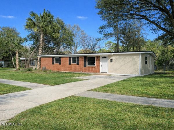 2819 LAUDERDALE Drive E, Jacksonville, FL 32277