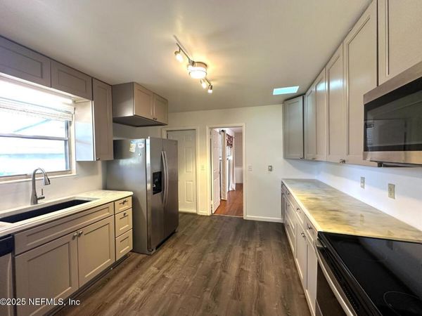 5550 DARLOW Avenue, Jacksonville, FL 32277