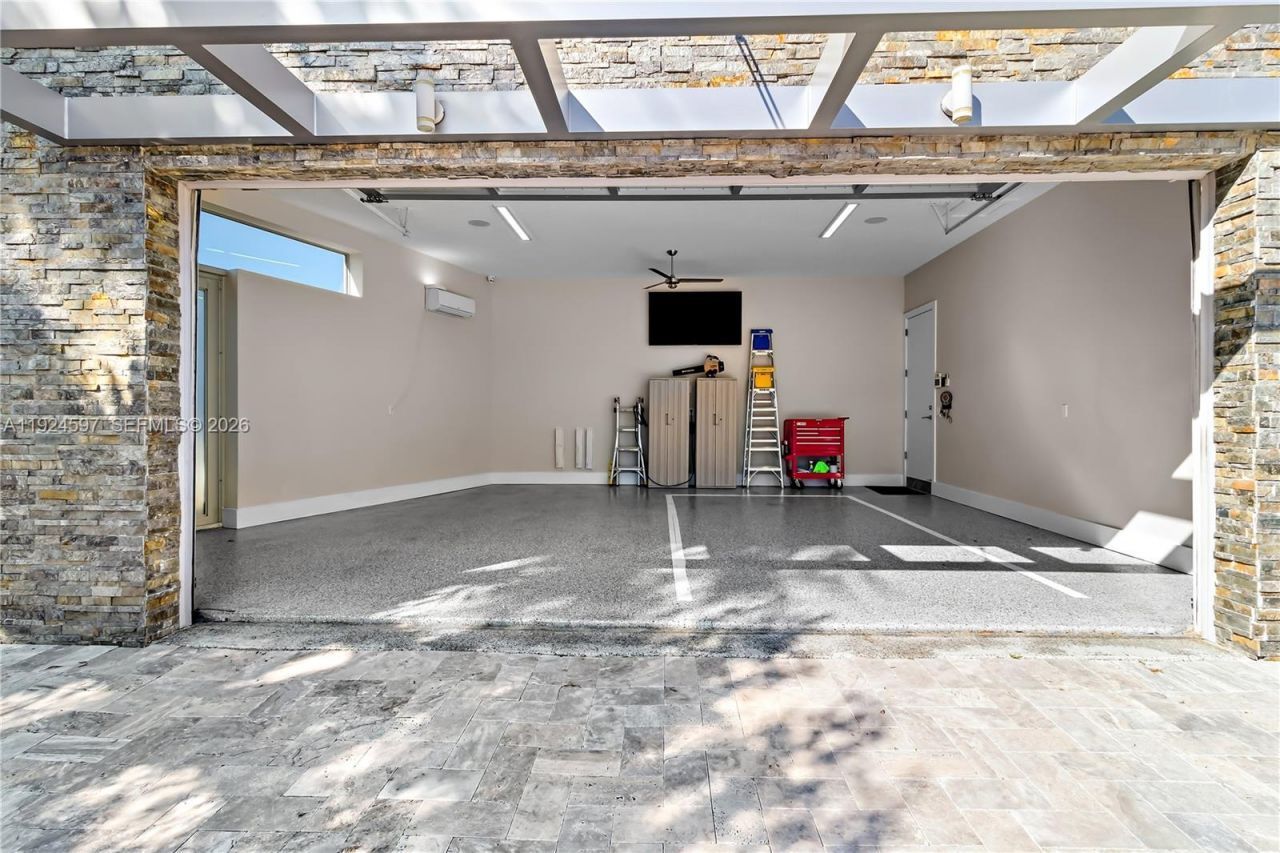 2809 NE 24th Pl, Fort Lauderdale, FL 33305 Photo