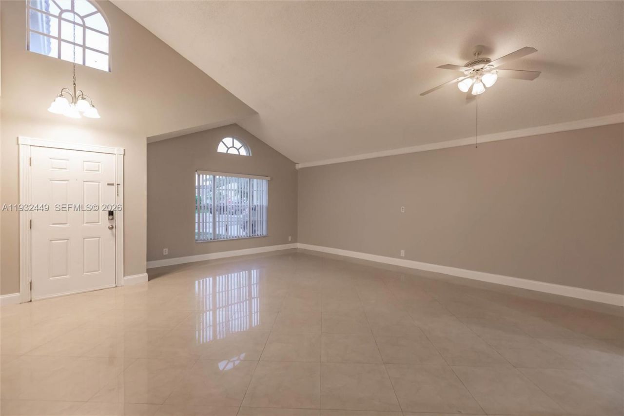 2042 Cross Breeze Dr, Wellington, FL 33414 Photo