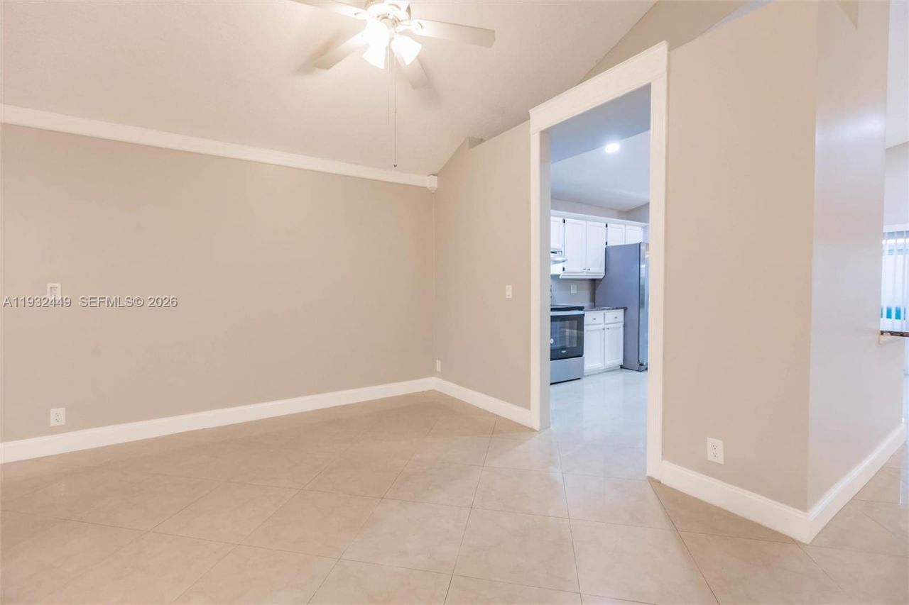 2042 Cross Breeze Dr, Wellington, FL 33414 Photo