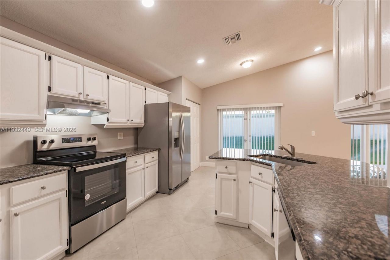 2042 Cross Breeze Dr, Wellington, FL 33414 Photo