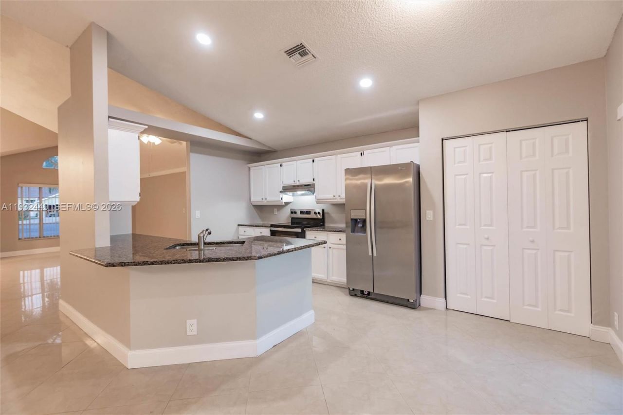 2042 Cross Breeze Dr, Wellington, FL 33414 Photo