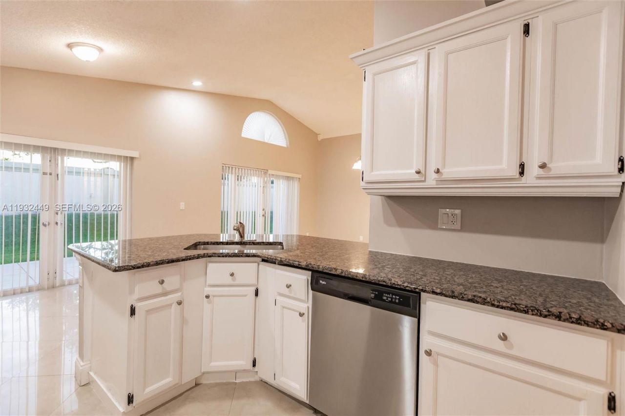 2042 Cross Breeze Dr, Wellington, FL 33414 Photo