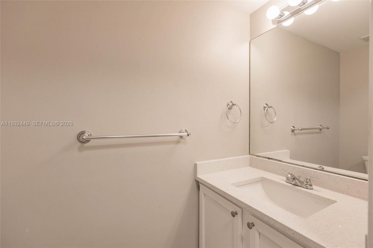 2042 Cross Breeze Dr, Wellington, FL 33414 Photo