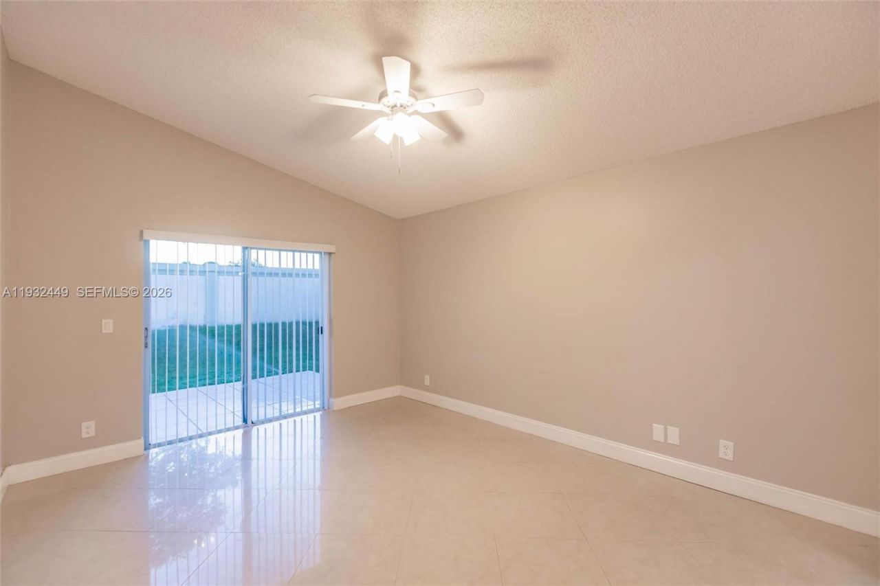 2042 Cross Breeze Dr, Wellington, FL 33414 Photo