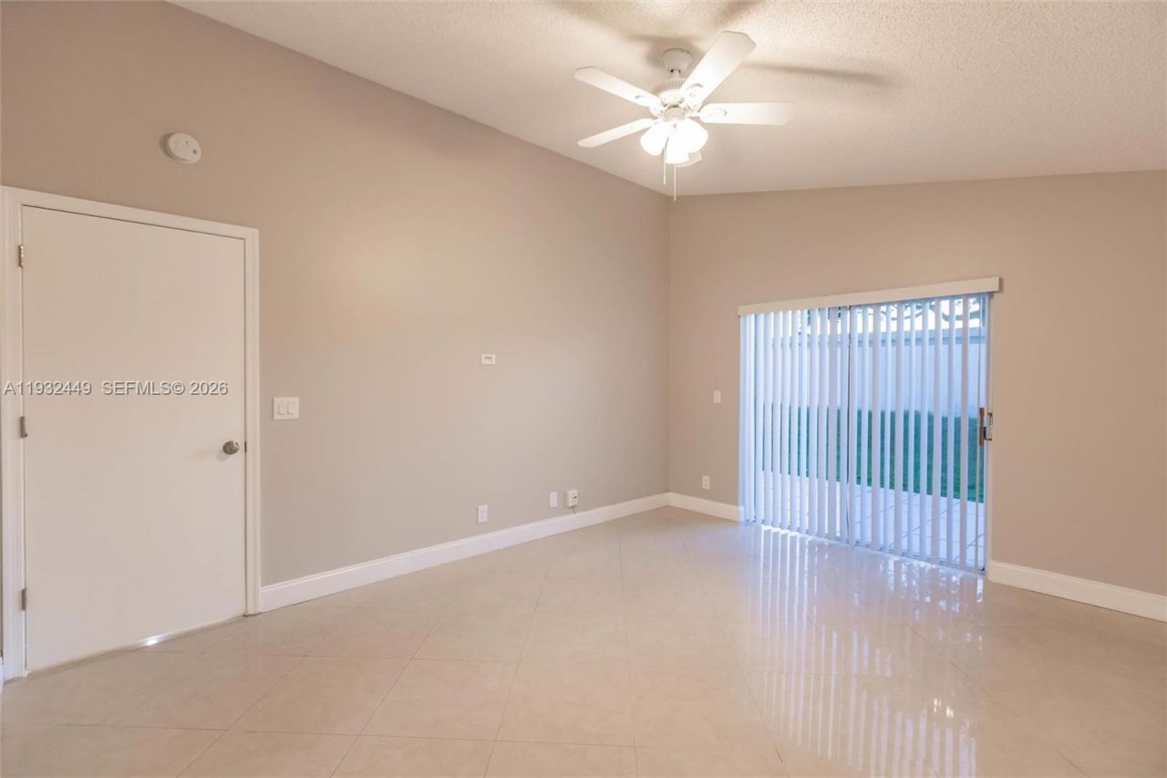 2042 Cross Breeze Dr, Wellington, FL 33414 Photo