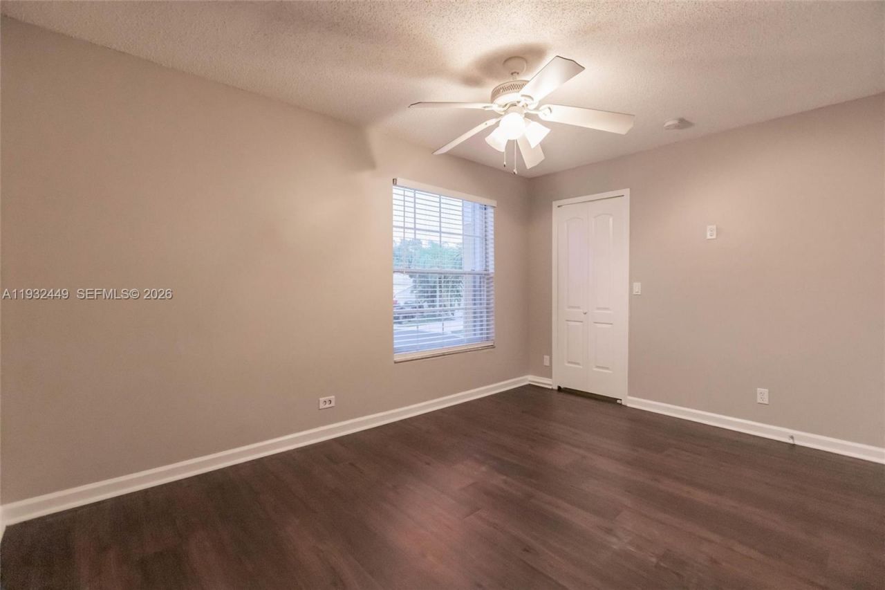 2042 Cross Breeze Dr, Wellington, FL 33414 Photo