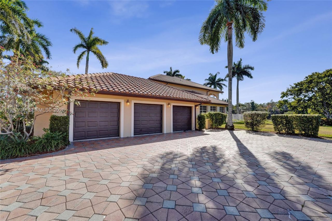 3855 Windmill Lake Road, Weston, FL 33332 Photo