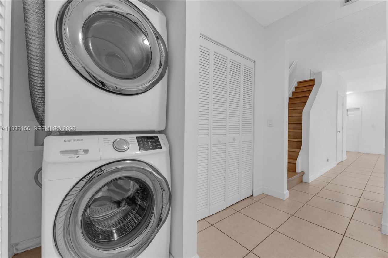 3325 Cabaret Ln, Margate, FL 33063 Photo