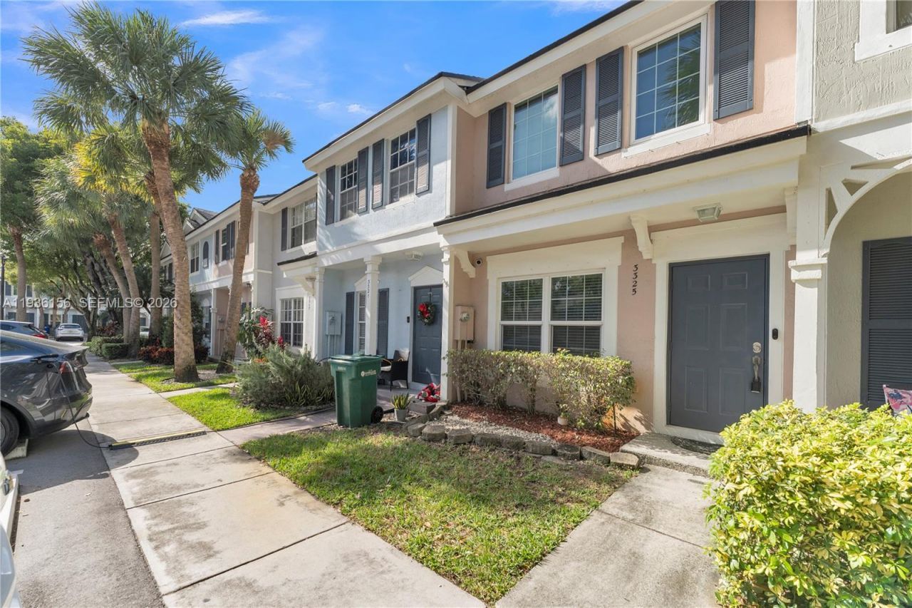 3325 Cabaret Ln, Margate, FL 33063 Photo