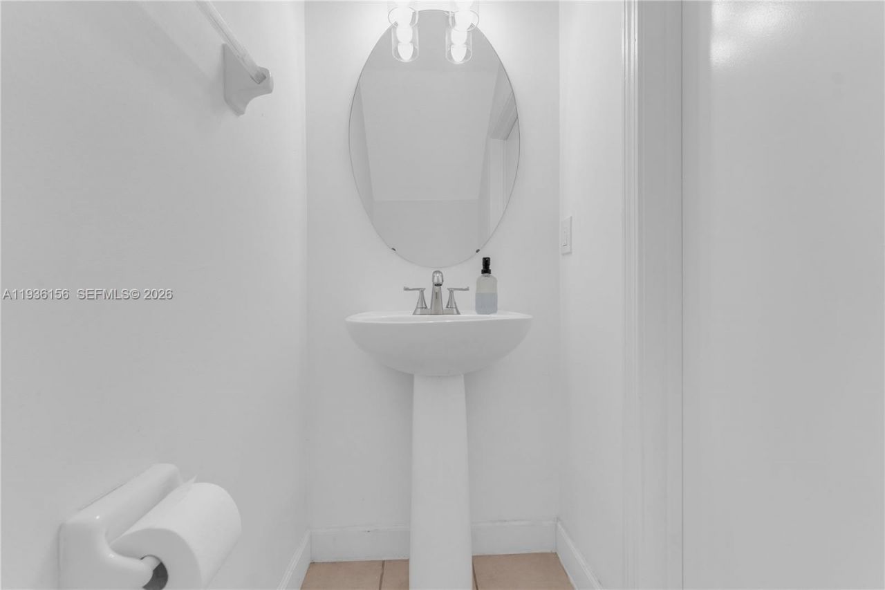 3325 Cabaret Ln, Margate, FL 33063 Photo