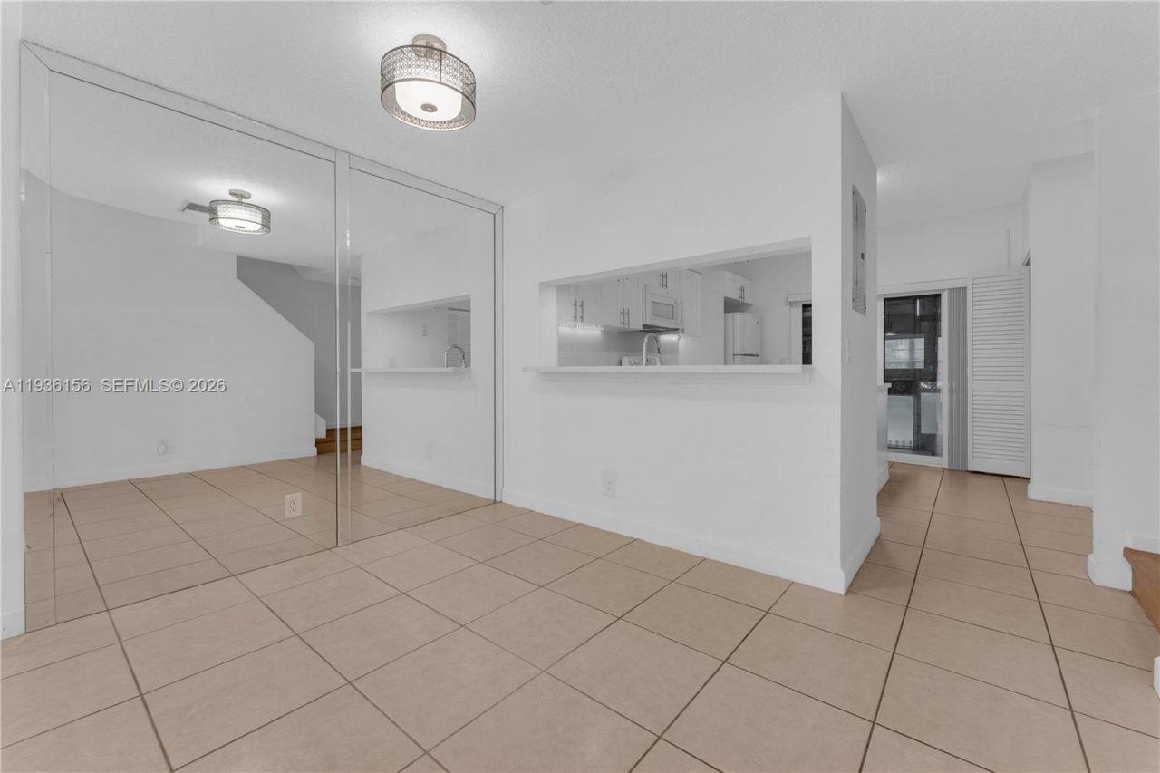 3325 Cabaret Ln, Margate, FL 33063 Photo