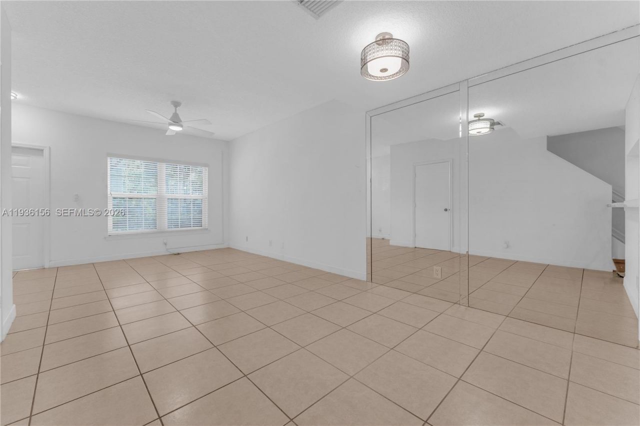 3325 Cabaret Ln, Margate, FL 33063 Photo