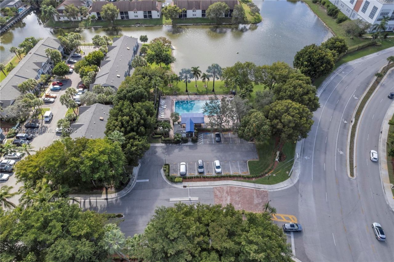 3325 Cabaret Ln, Margate, FL 33063 Photo