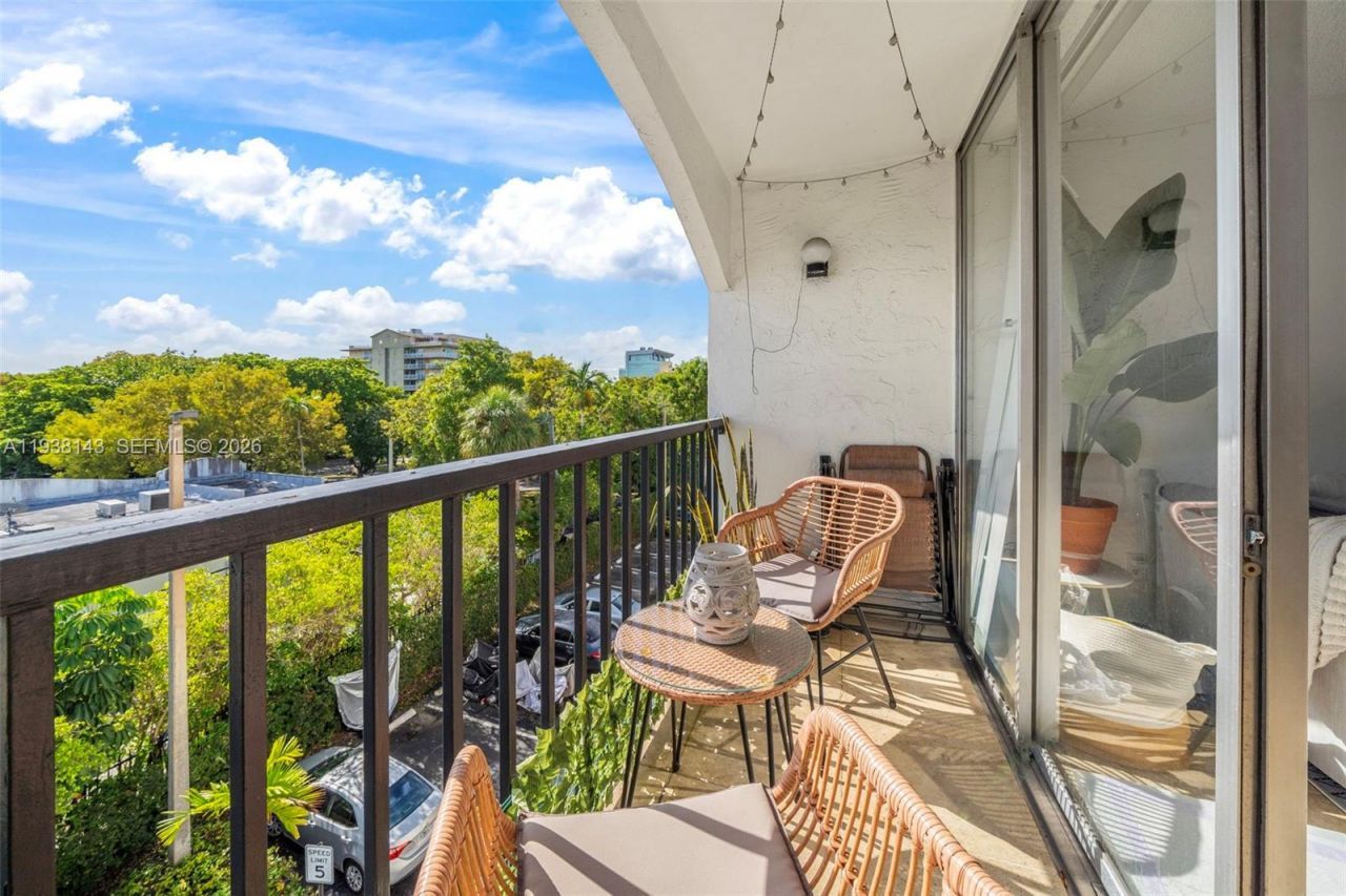 2150 SW 16th Ave, Unit 402, Miami, FL 33145 Photo