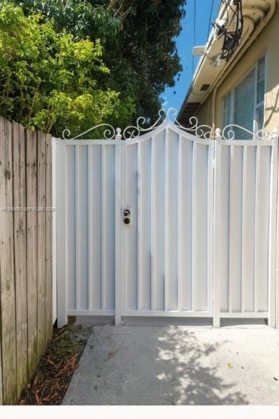 2265 SW 15th St, Unit Rear, Miami, FL 33145 Photo