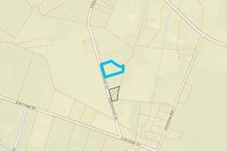 990 Inglewood Dr. photo 4