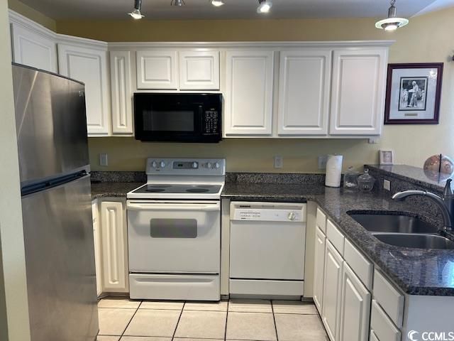 398 Blue Stem Dr. Photo 4