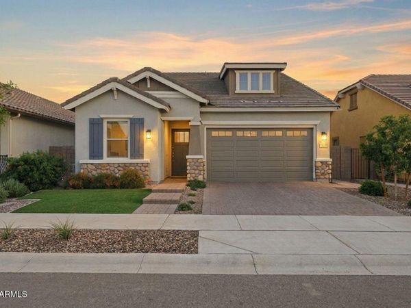 23137 E CARRIAGE Way, Queen Creek, AZ 85142