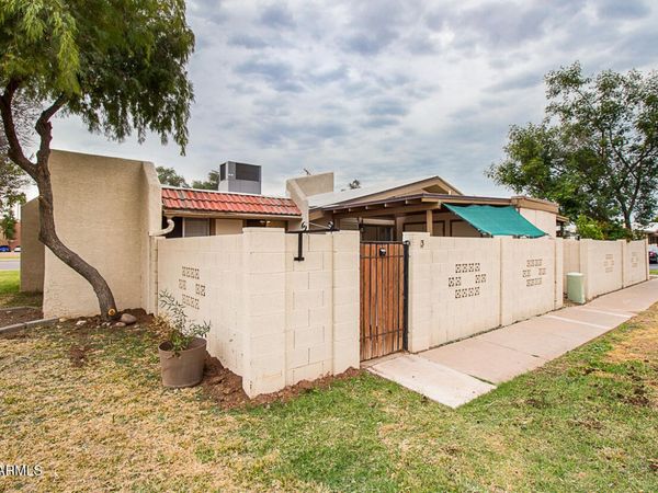 555 N MAY, Unit 3, Mesa, AZ 85201