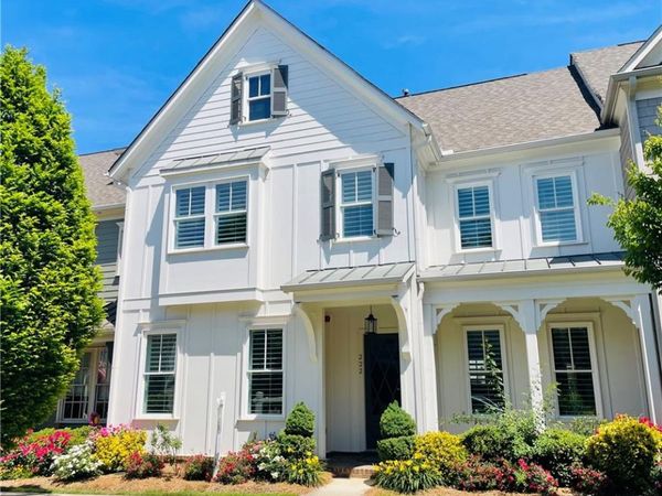 222 DAWSON Drive, Woodstock, GA 30188