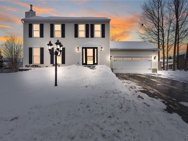 5503 Rockhampton Path, Clay, NY 13041