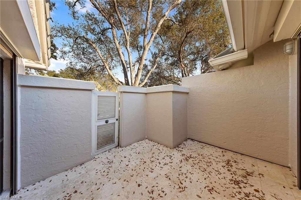 405 Arbor Lake Dr, Unit 4-103, Naples, FL 34110 Photo