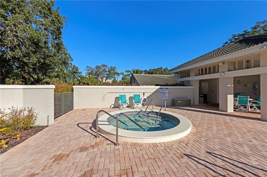 405 Arbor Lake Dr, Unit 4-103, Naples, FL 34110 Photo