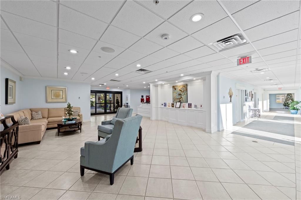 405 Arbor Lake Dr, Unit 4-103, Naples, FL 34110 Photo