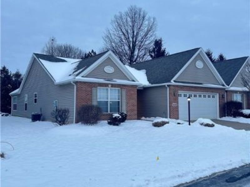 4165 Ledgewater Drive, Mogadore, OH 44260 Photo 2