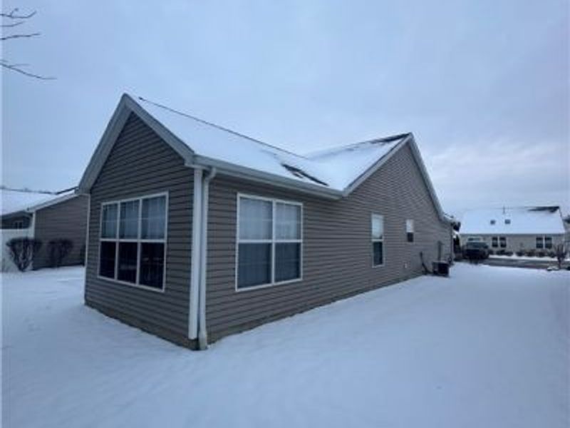 4165 Ledgewater Drive, Mogadore, OH 44260 Photo 5