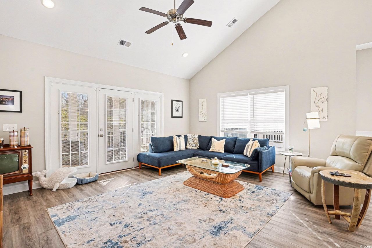 941 Jackline Place Photo 11