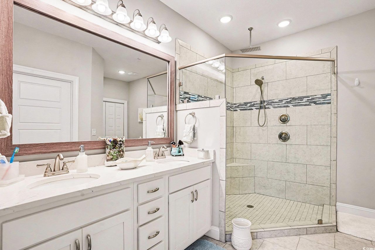 941 Jackline Place Photo 17