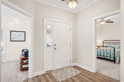 941 Jackline Place photo 4