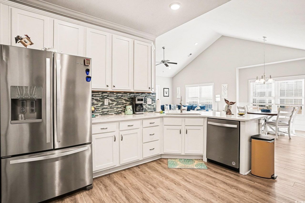 941 Jackline Place Photo 7