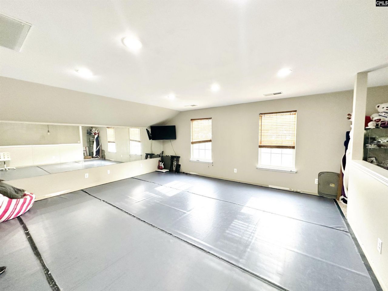 208 Saints Creek Lane Photo 28