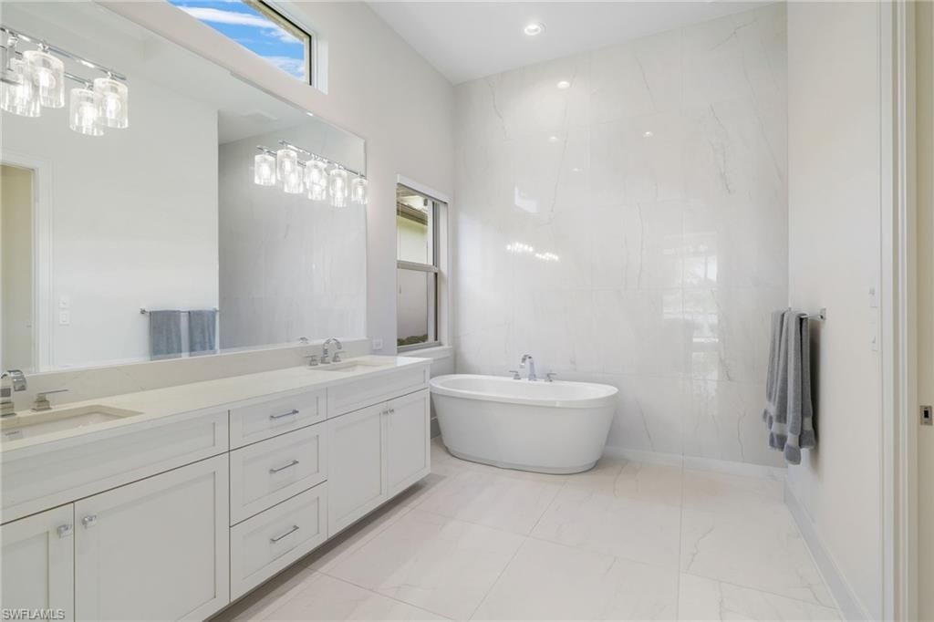 18492 Miromar Lakes Blvd W, Miromar Lakes, FL 33913 Photo