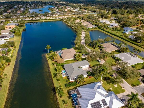 1035 Quail Court SW, Vero Beach, FL 32968